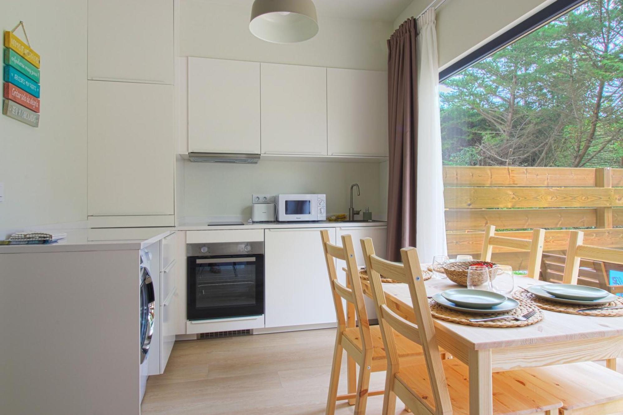 Apartamentos Costa Meron San Vicente De La Barquera Exteriör bild