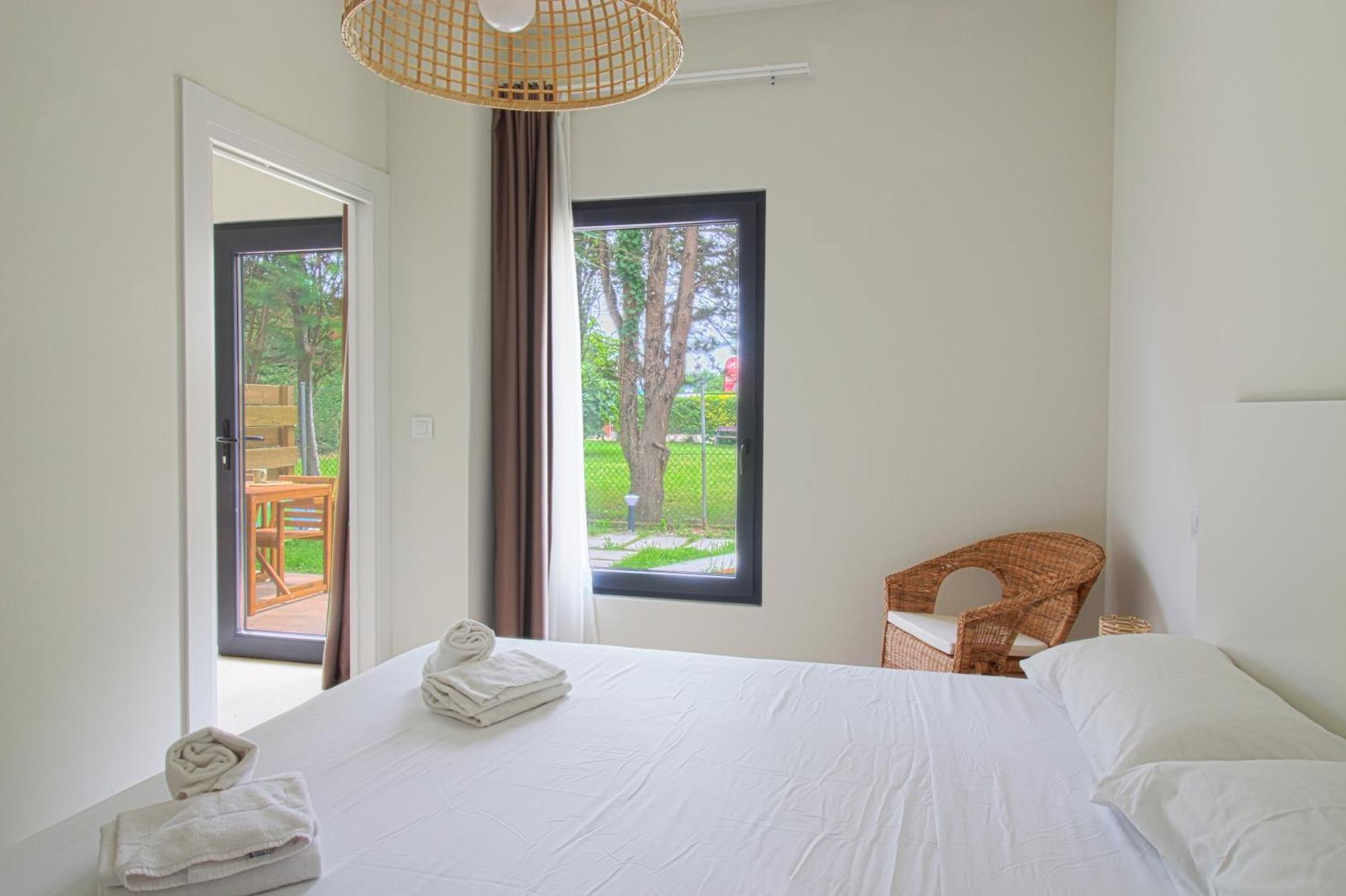 Apartamentos Costa Meron San Vicente De La Barquera Exteriör bild