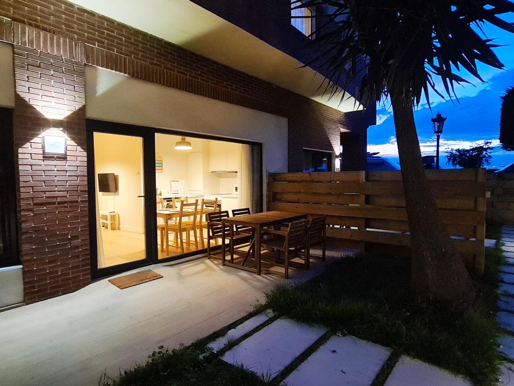 Apartamentos Costa Meron San Vicente De La Barquera Exteriör bild